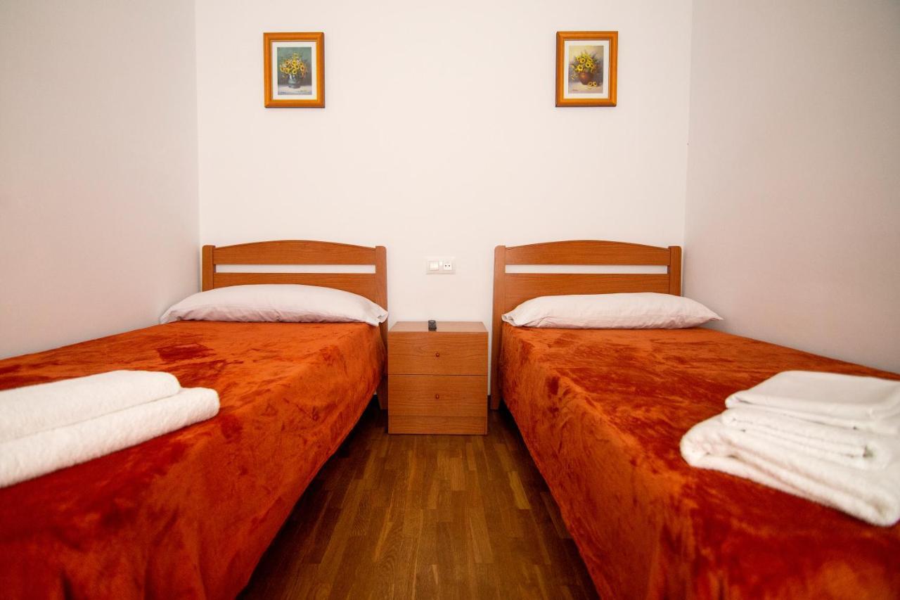 Hostal Yani's 1 Estrella *